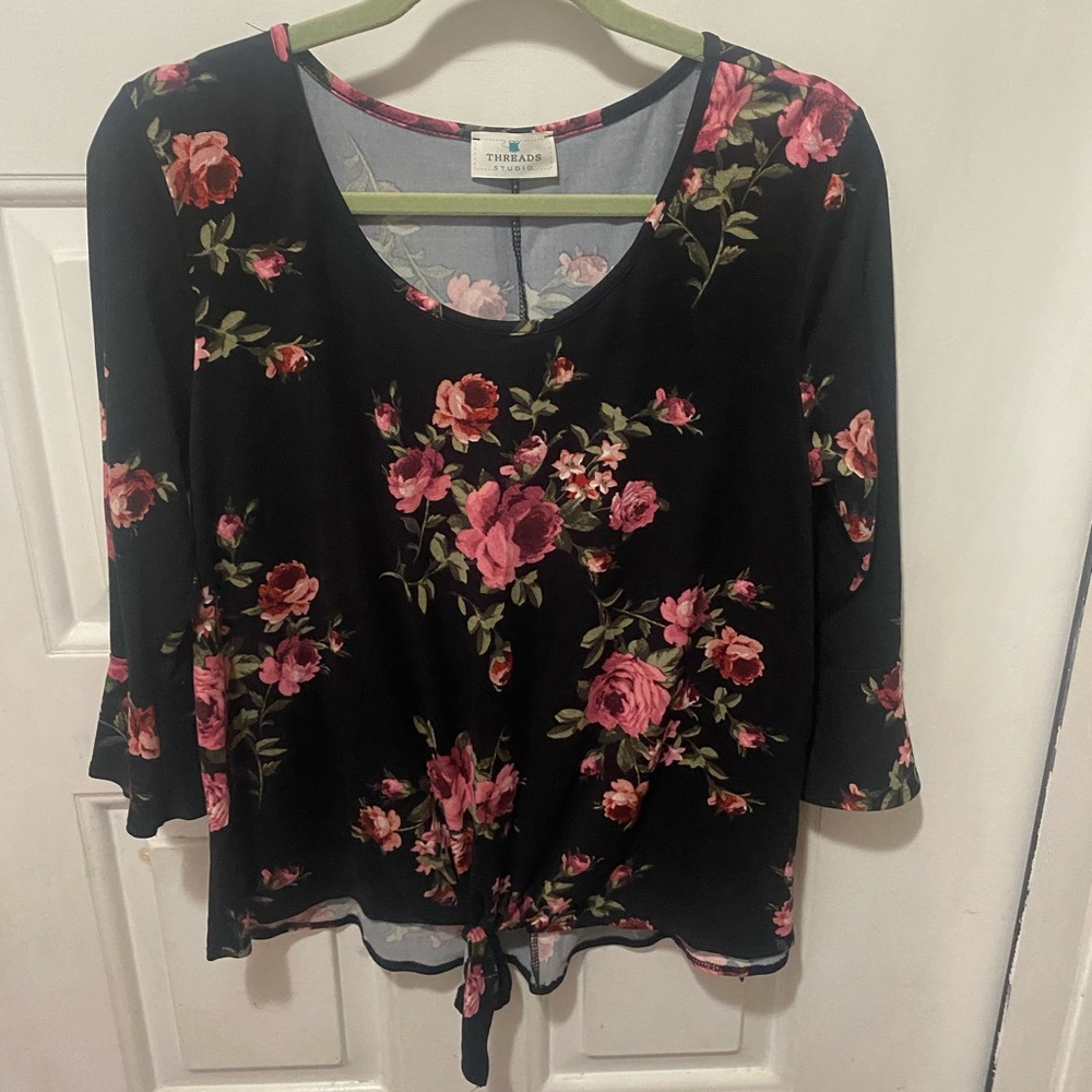 Threads Studio Blouse Womens Large 3/4 Bell Sleeves Tie Front Black Pink